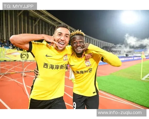 青岛媒体报道张呈栋回归西海岸董宇试训引关注